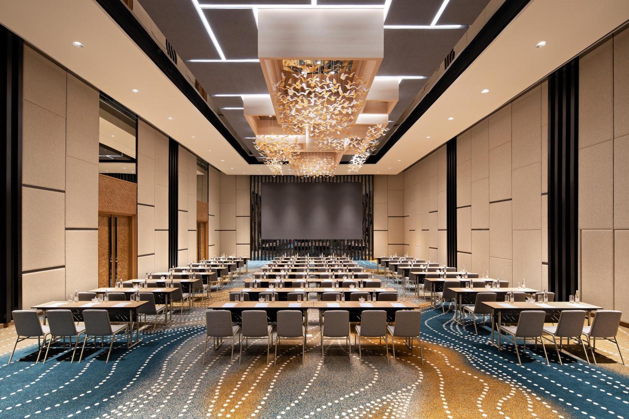 Moevenpick Hotel Jakarta City Centre Esterno foto