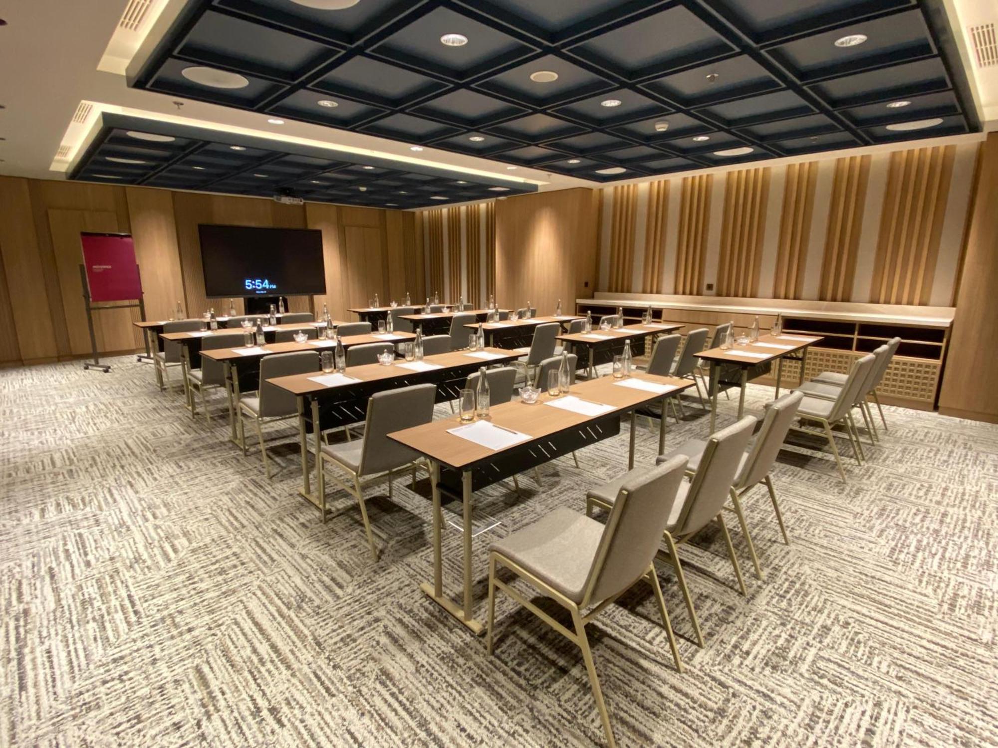 Moevenpick Hotel Jakarta City Centre Esterno foto