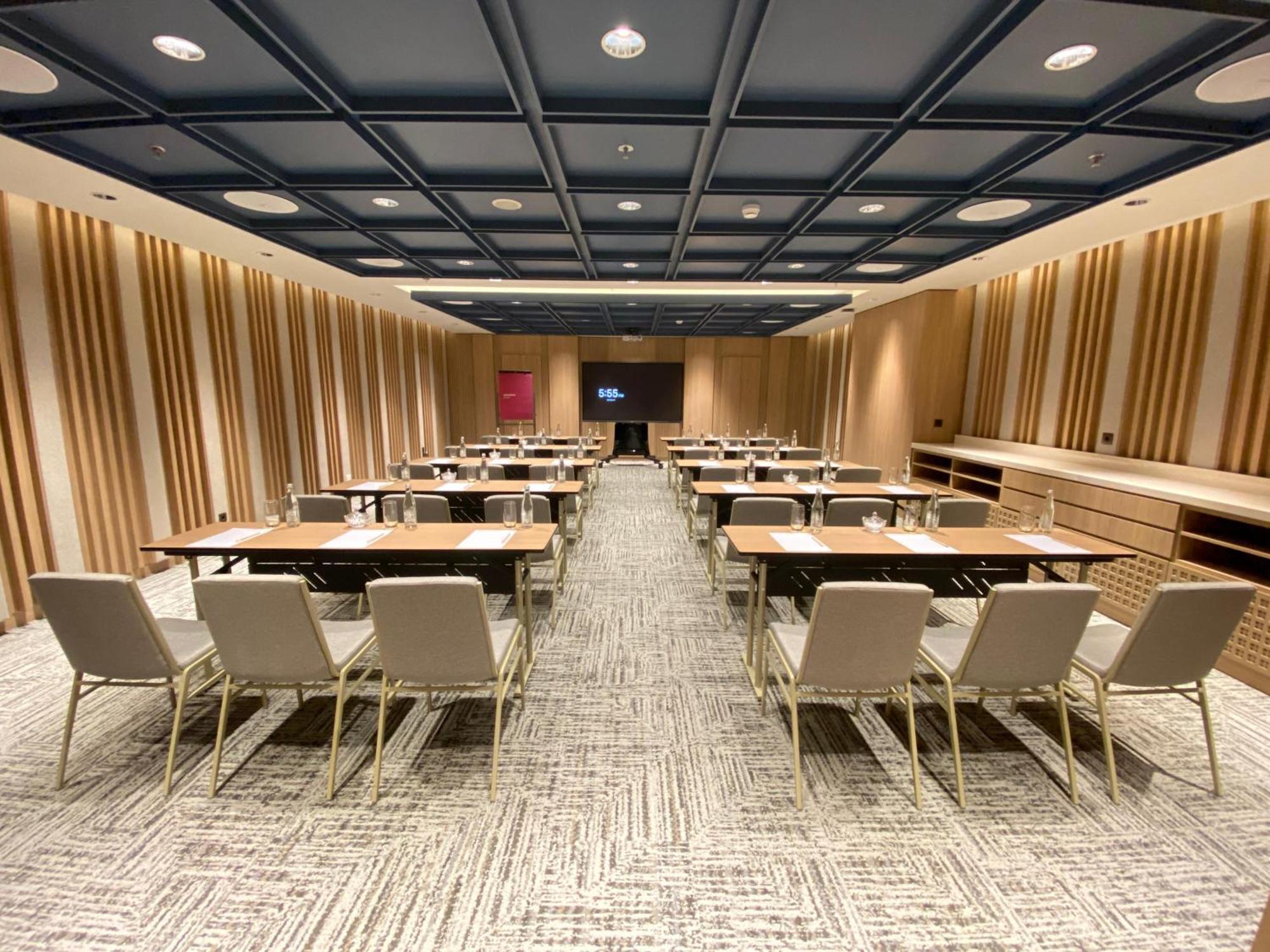 Moevenpick Hotel Jakarta City Centre Esterno foto