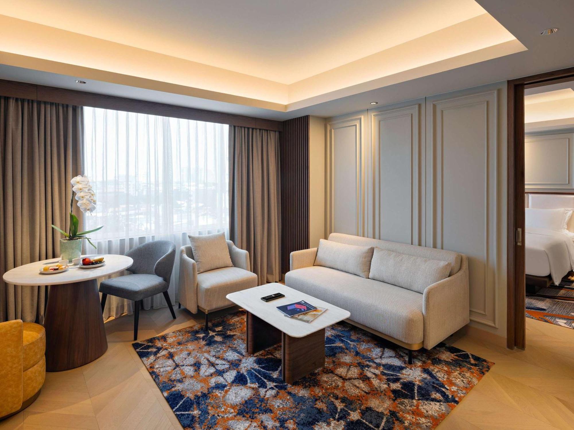 Moevenpick Hotel Jakarta City Centre Esterno foto