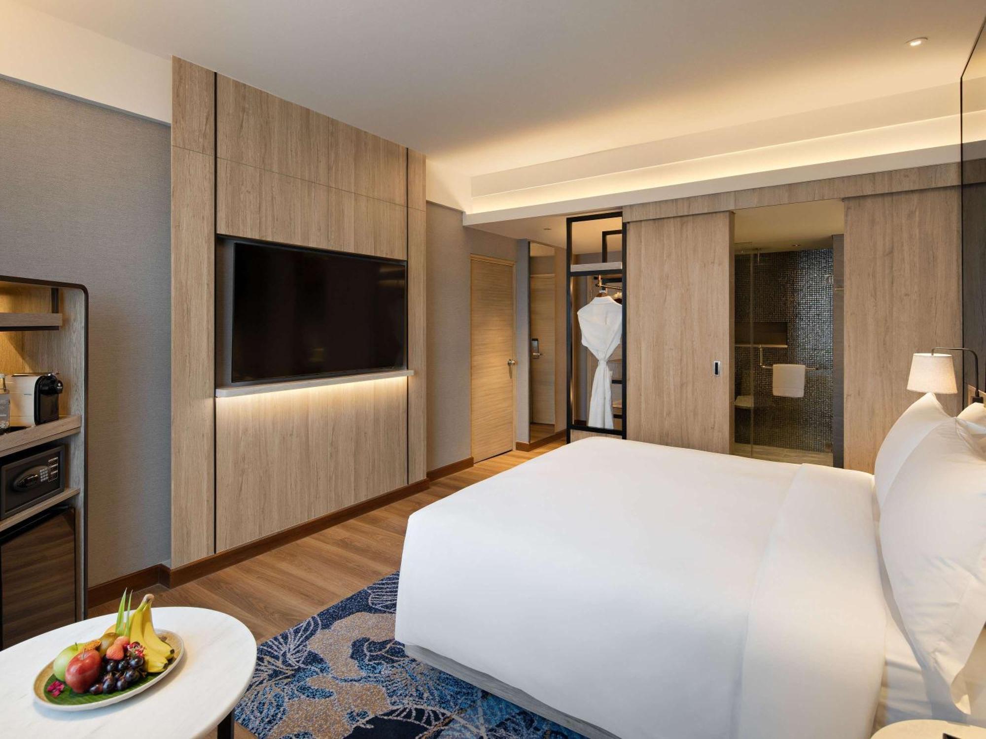 Moevenpick Hotel Jakarta City Centre Esterno foto