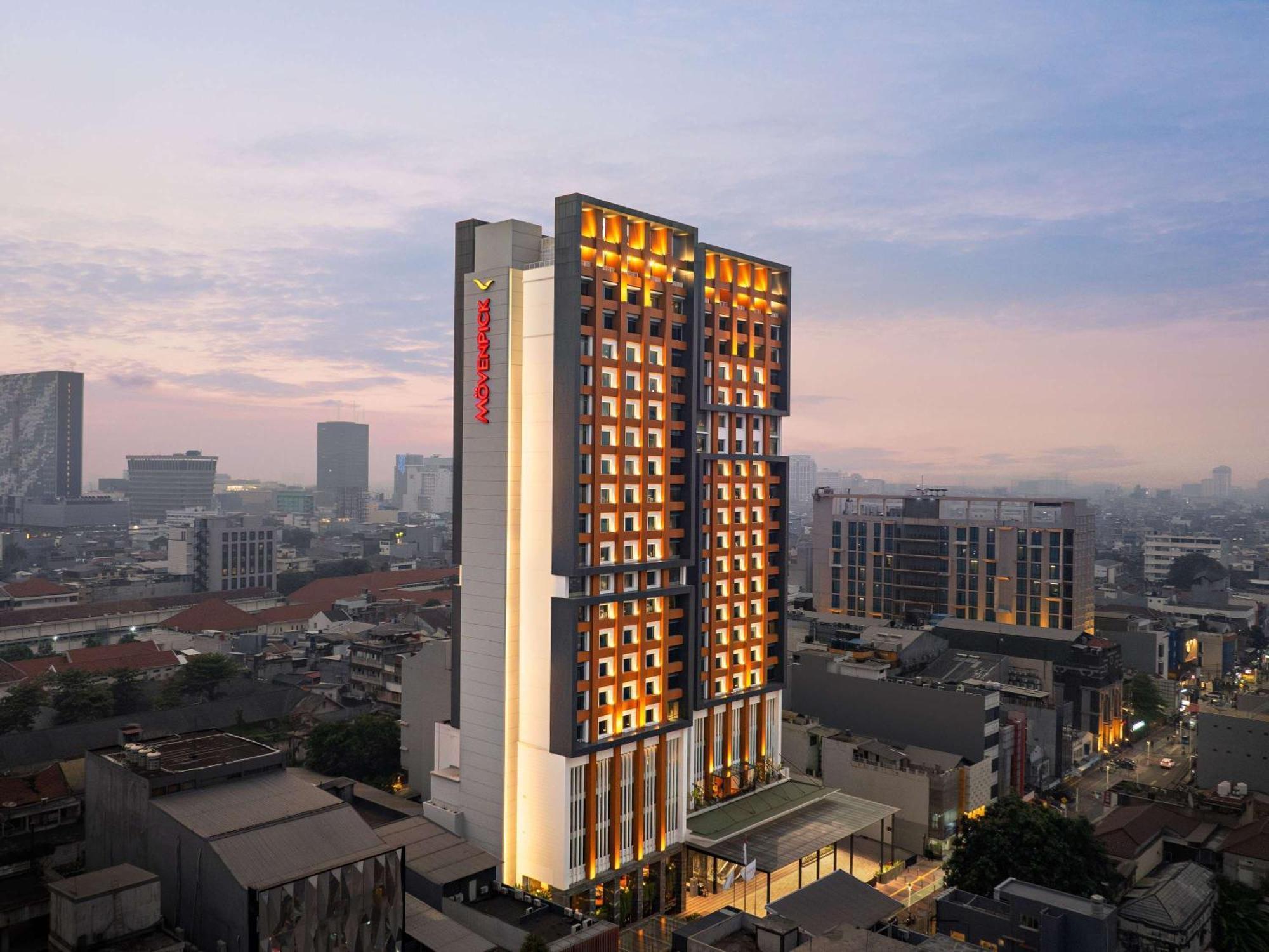 Moevenpick Hotel Jakarta City Centre Esterno foto